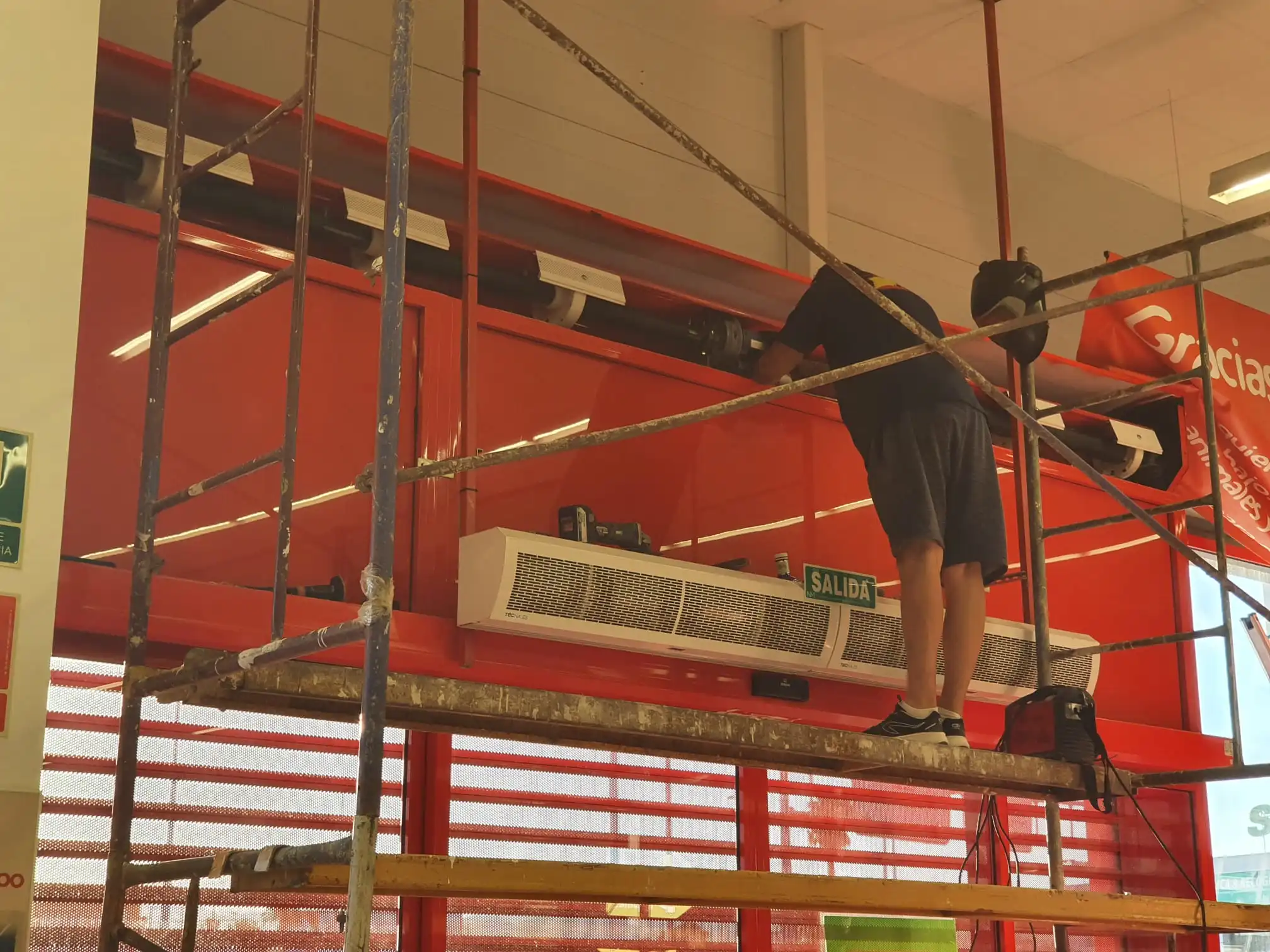 instalacion de puertas automaticas Torrente